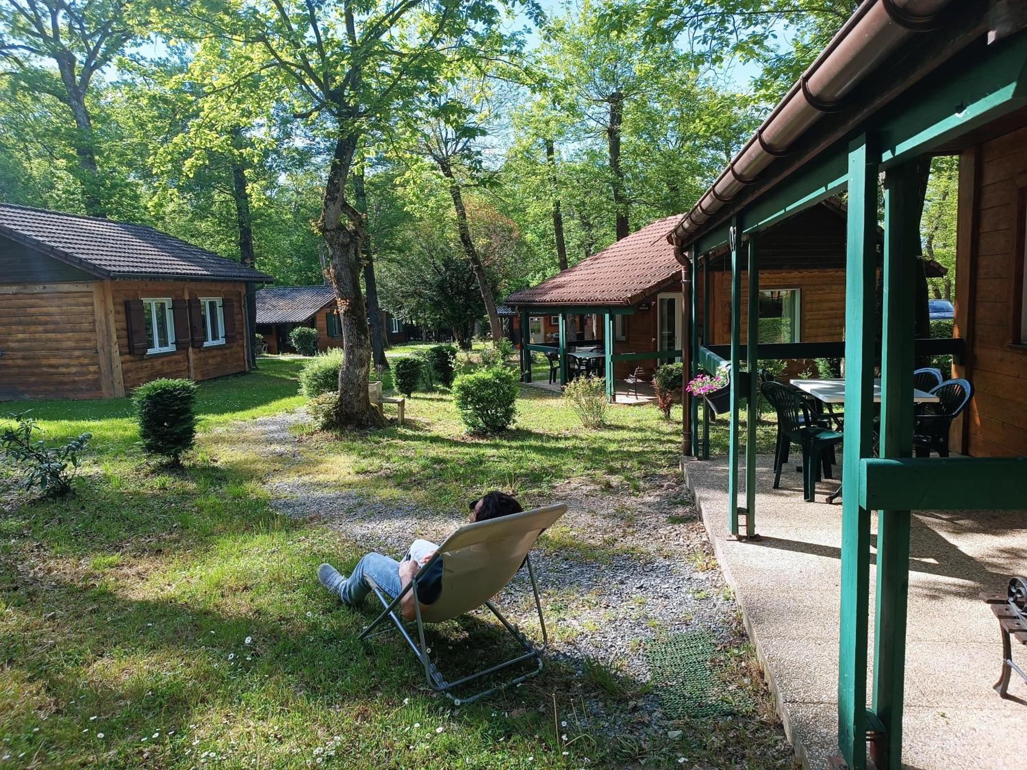 Camping Le Relais Du Leman Messery Exterior photo